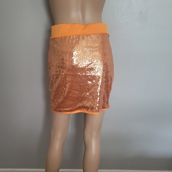 NWOT! MEESH & MIA ORANGE SEQUIN BODYCON MINI SKIRT - Picture 3 of 4
